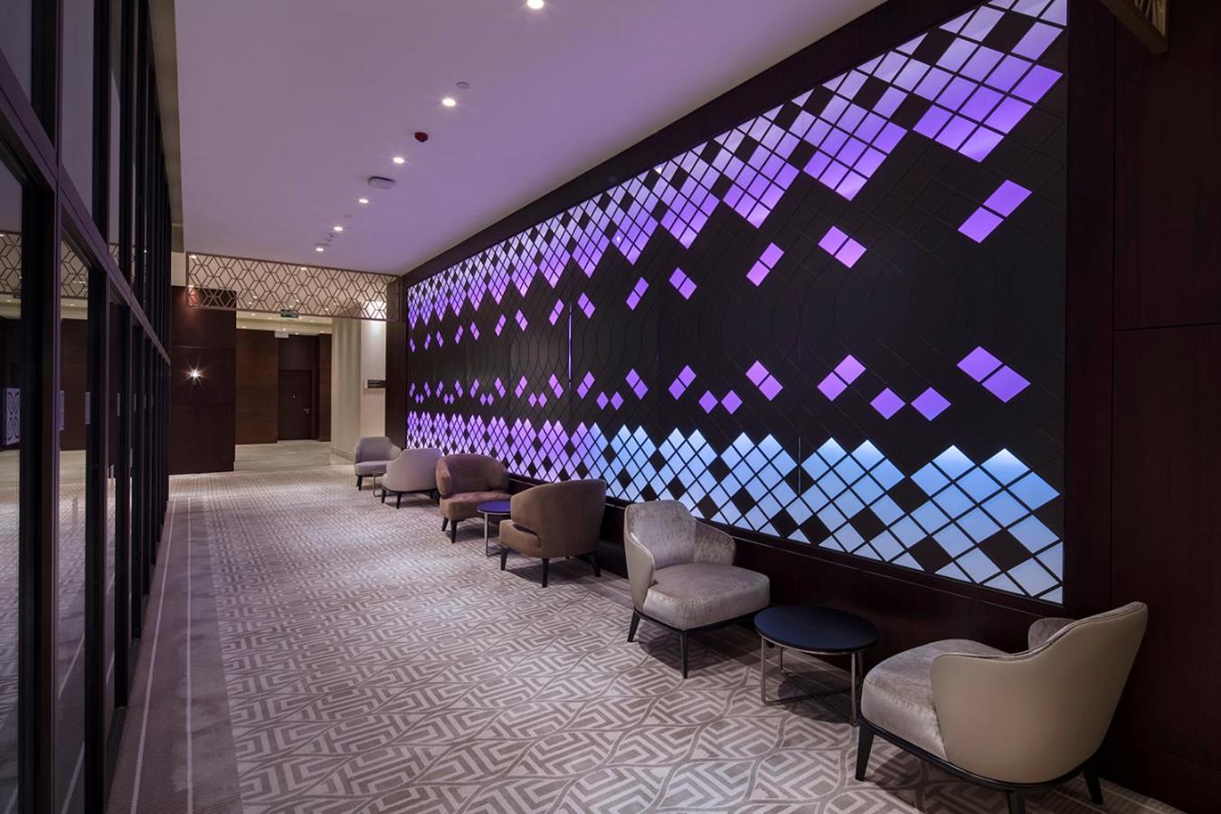 Отель Doubletree By Hilton Istanbul Umraniye Экстерьер фото The lobby of the hotel