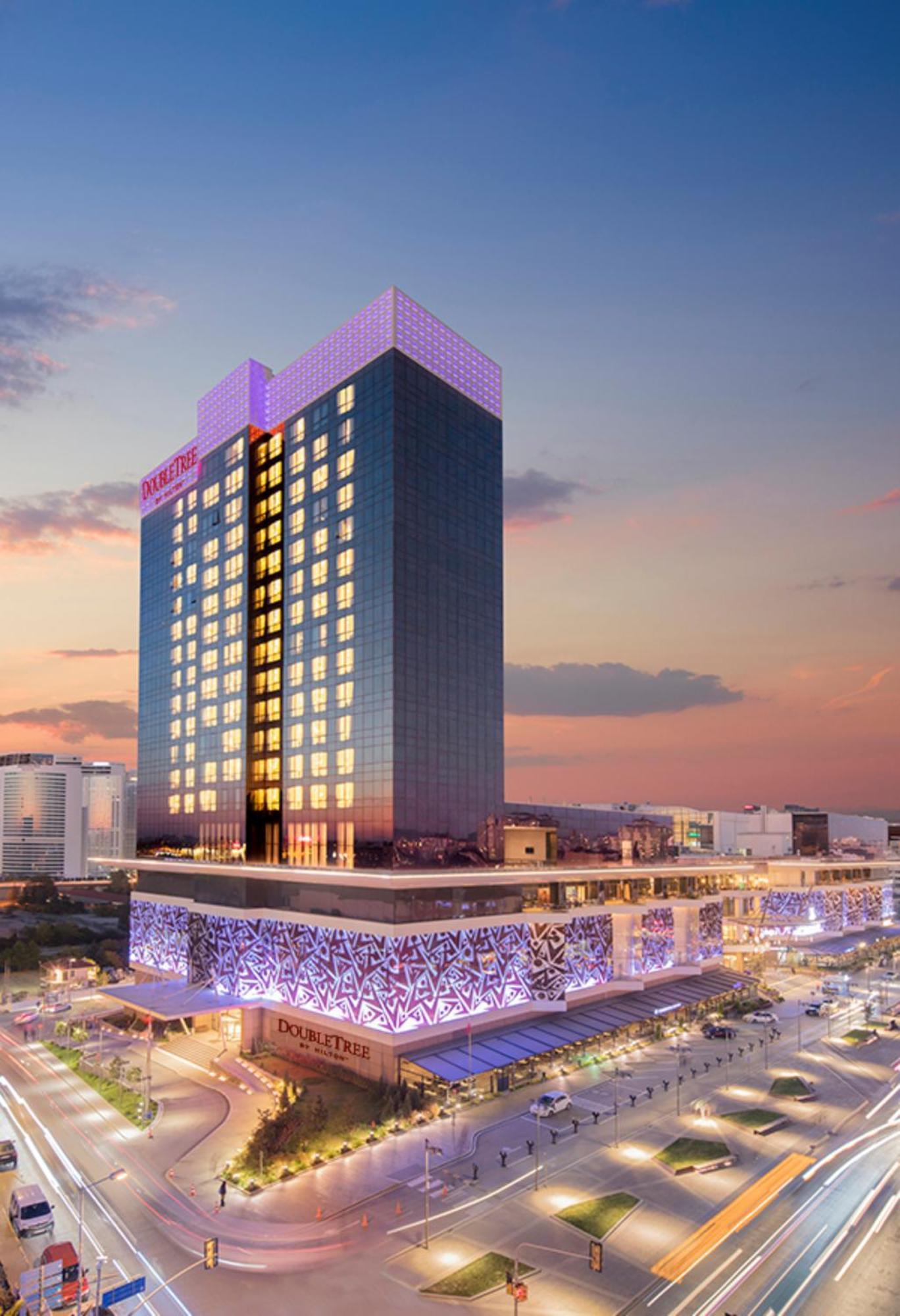 Отель Doubletree By Hilton Istanbul Umraniye Экстерьер фото Hilton Tel Aviv